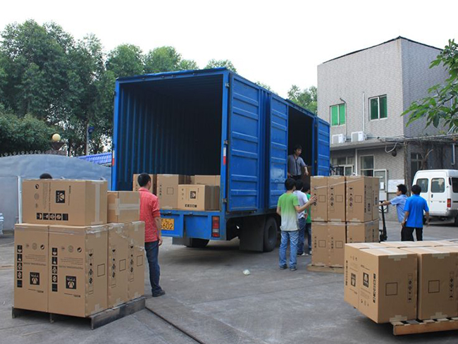 已經陸續的開始為訂購,我們青島塑料衣架產品的客戶準備發貨了